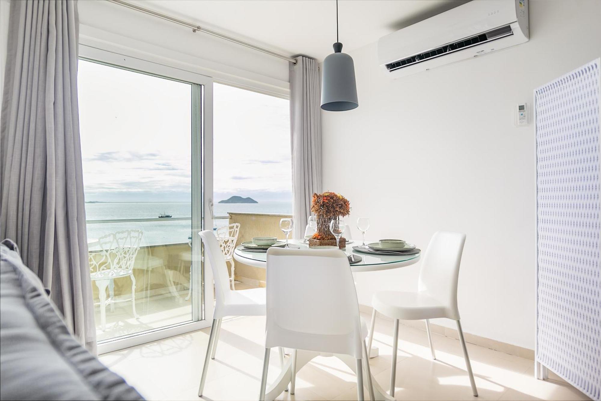 Apartamento Espetacular Em Frente A Da Armação Dos